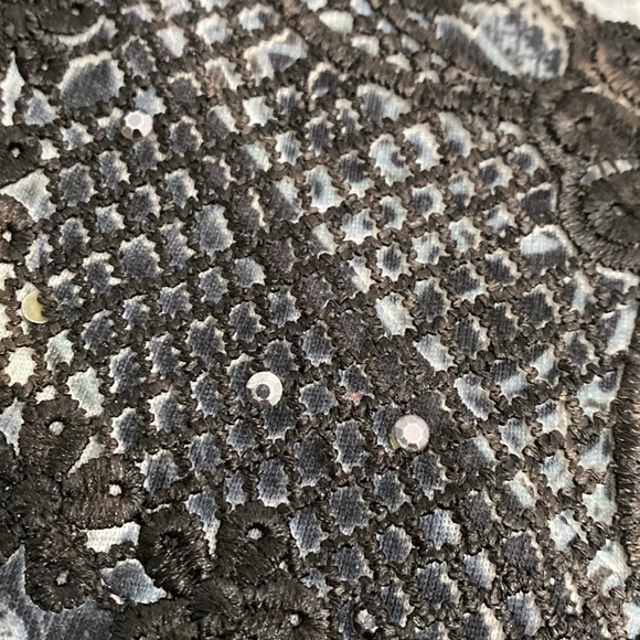 APT 9 Ladies Print Blouse with Lace Detail - XL - Picture 4 of 10